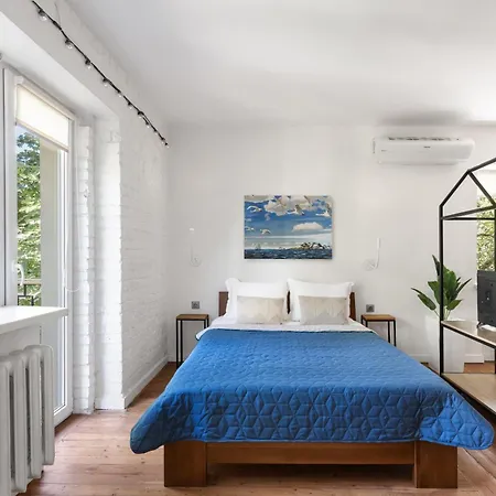 Edison Loft Arcadia Apartment